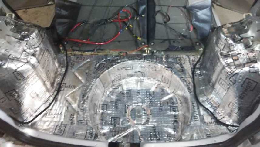 Вибра 2мм почти везде Там где глушитель и трасса на выпуск 3мм Арки вибра 3мм Потом сплен 4мм везде — Lada Калина Хэтчбек (1G)