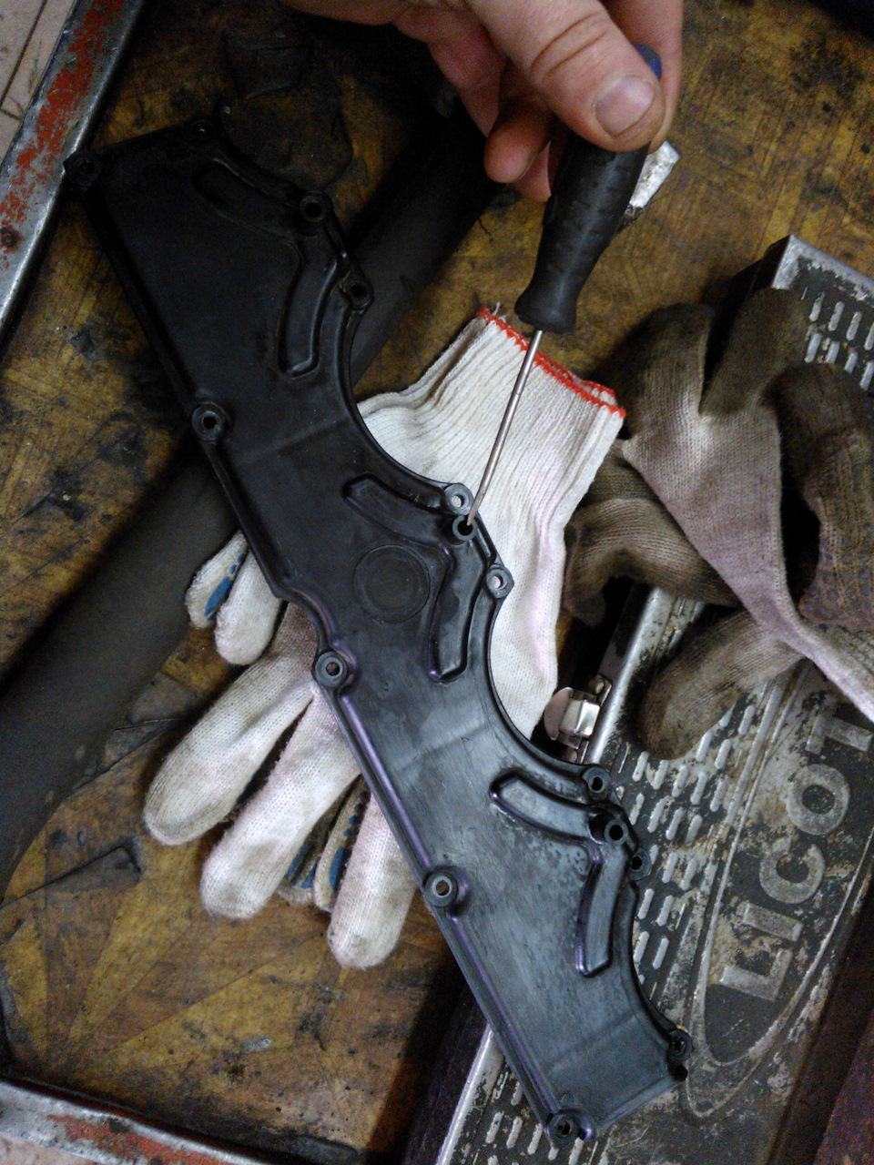 Устранил запотевание клапанной крышки — УАЗ Patriot, 2,7 л, 2015 года ...