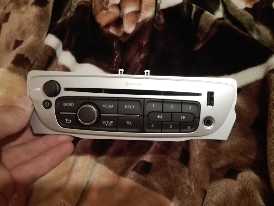 Выпаиваем линейные выходы на штатной магнитоле — DRIVE2