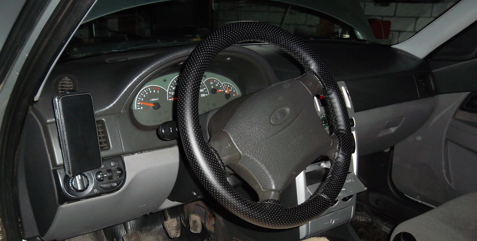 Руль-руль-руль — Lada Приора седан, 1,6 л, 2007 года | аксессуары | DRIVE2