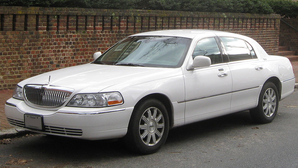 Lincoln town car iii. Смотреть фото Lincoln town car iii. Смотреть картинку Lincoln town car iii. Картинка про Lincoln town car iii. Фото Lincoln town car iii