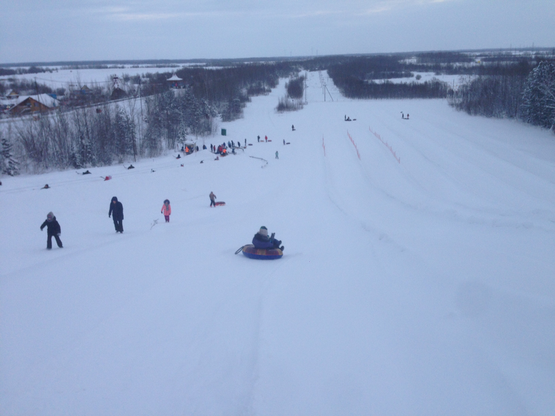 каменный мыс сургут домики. каменный мыс отдых. аэропорт мыс каменный ямал. каменный мыс сургут. каменный мыс база сургут.