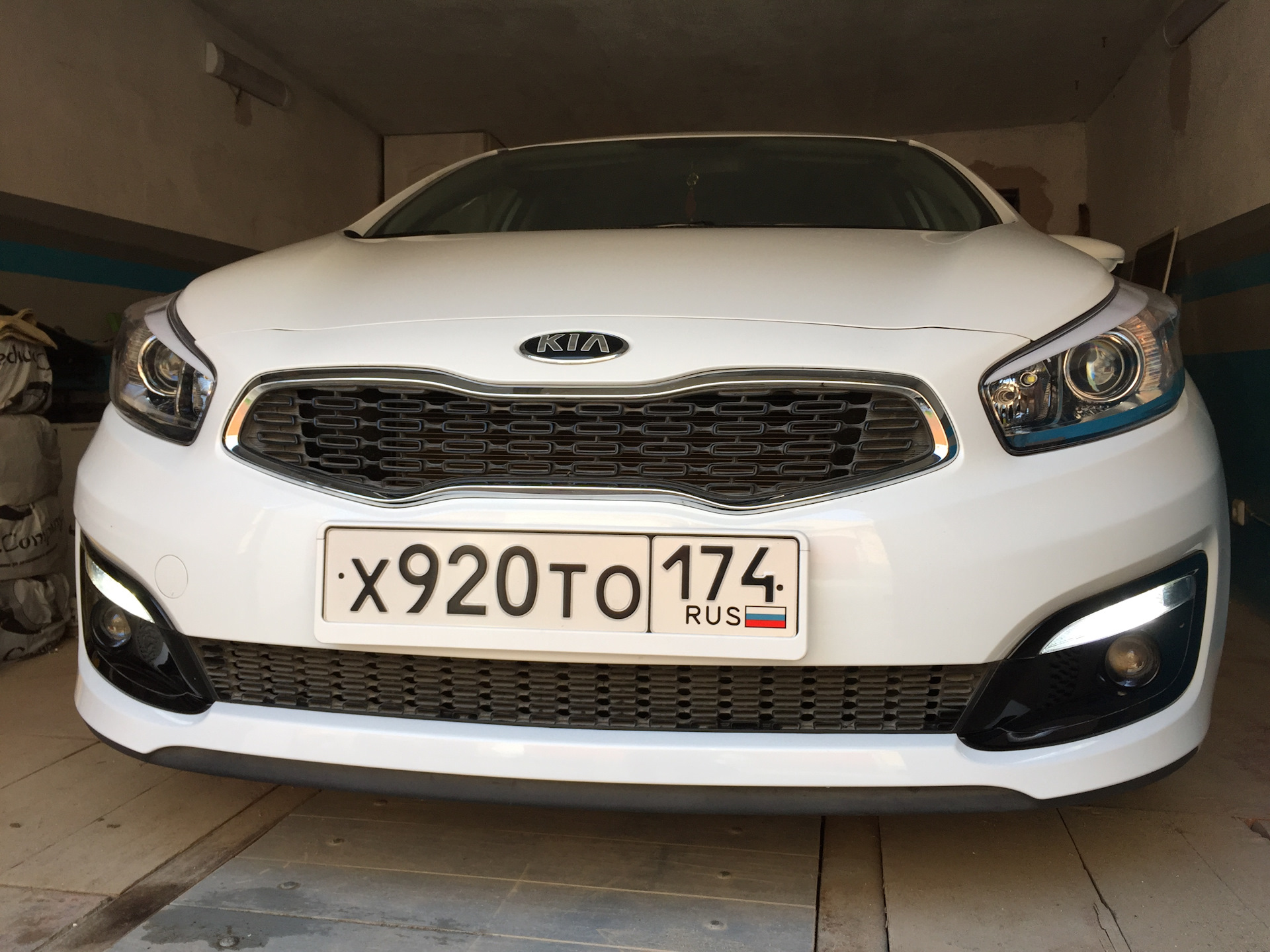 Дхо киа сид jd. Kia Ceed 2015 ДХО. Ходовые огни Kia Ceed JD 2017. ДХО Киа СИД 2016. Kia Ceed JD 2015 лампы.