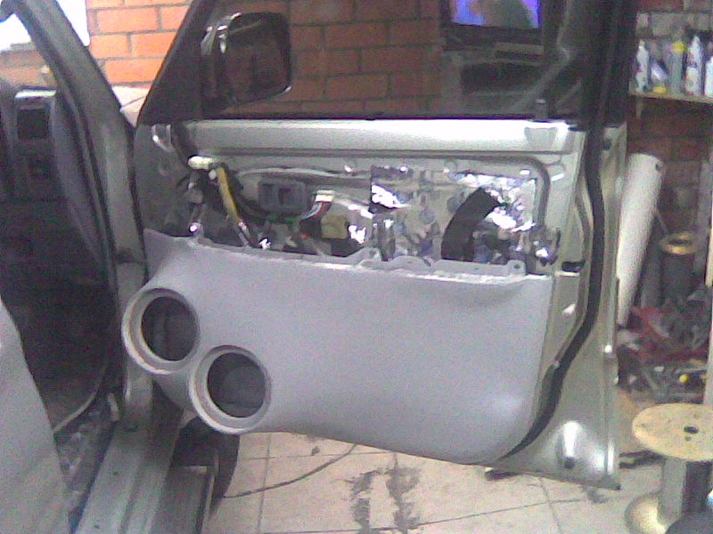 The beginning of the construction of a garage show car - Toyota Land Cruiser Prado 27 liters 2000