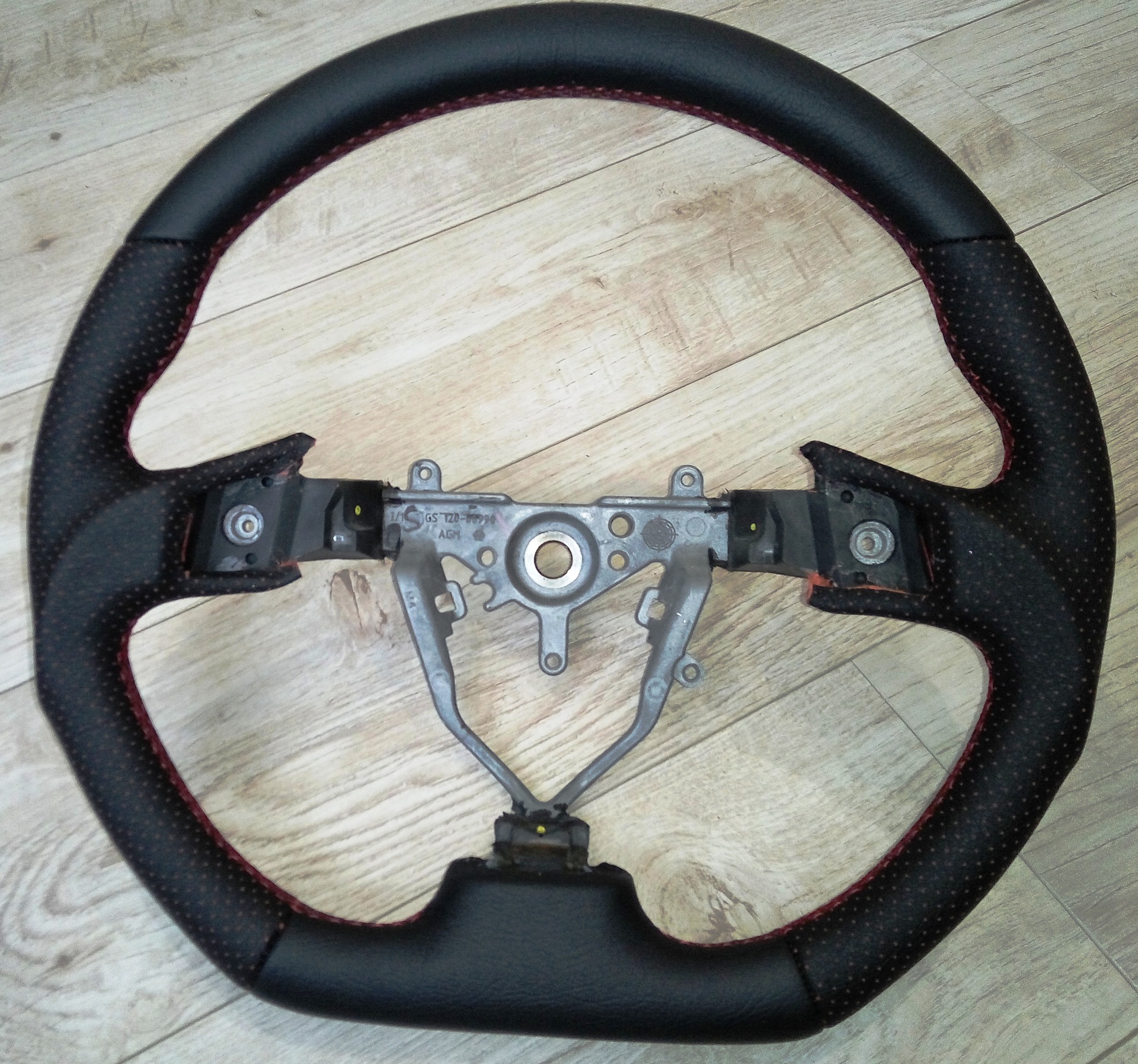 руль субару форестер 2014 года. руль момо omp. руль alfa romeo 159 ti. реплики рулей. руль субару аутбек.