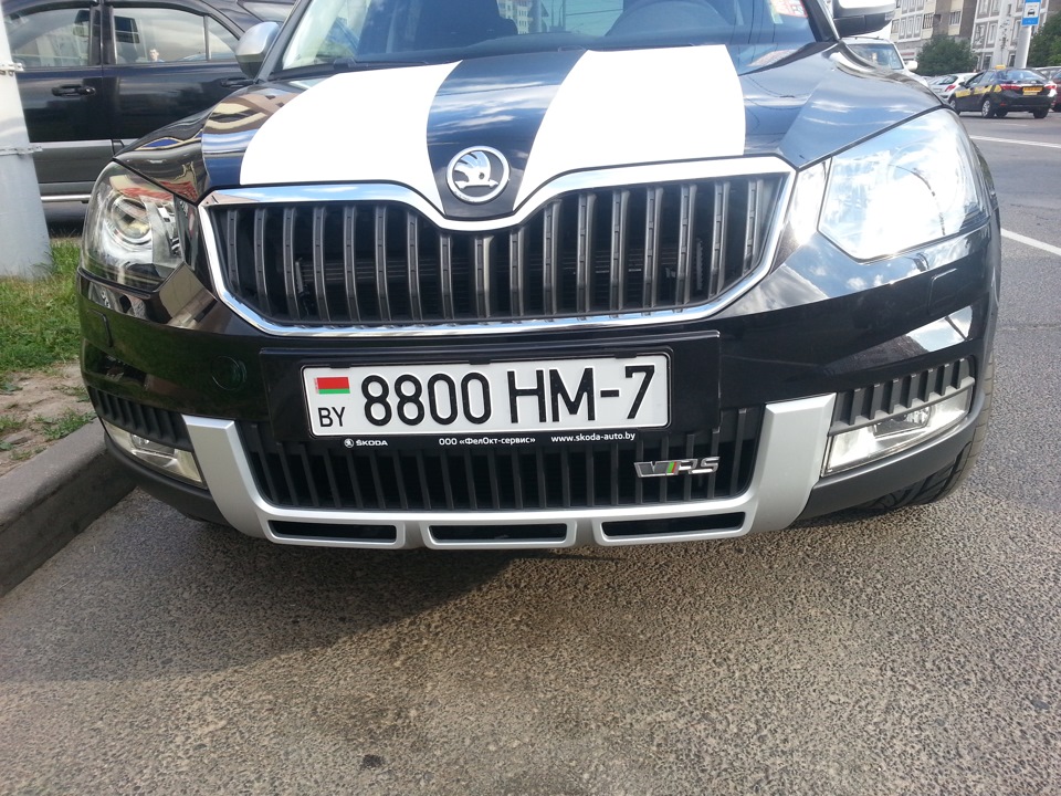 Решетка шкода йети. Skoda Yeti VRS. Решетка радиатора Skoda Yeti. Skoda Yeti 2014 решетка радиатора.