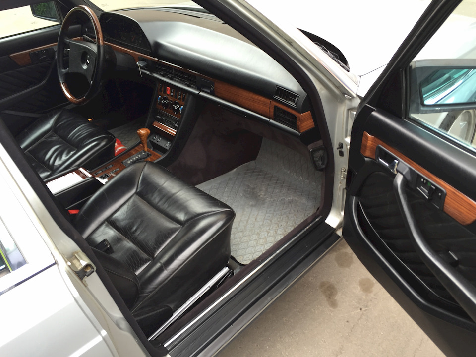 Фото в бортжурнале Mercedes-Benz S-Class (W126)