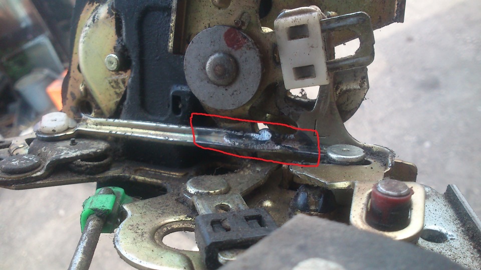 замок задней двери - Toyota Chaser (90), 2,5 л, 1994 года своими руками DRIVE2