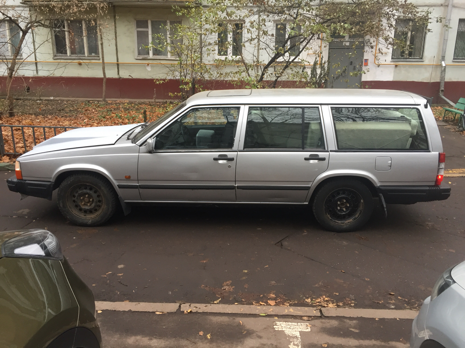 Вольво 740 универсал. Вольво 740 универсал сбоку. Volvo 740 v8. Volvo универсал 1990 740.