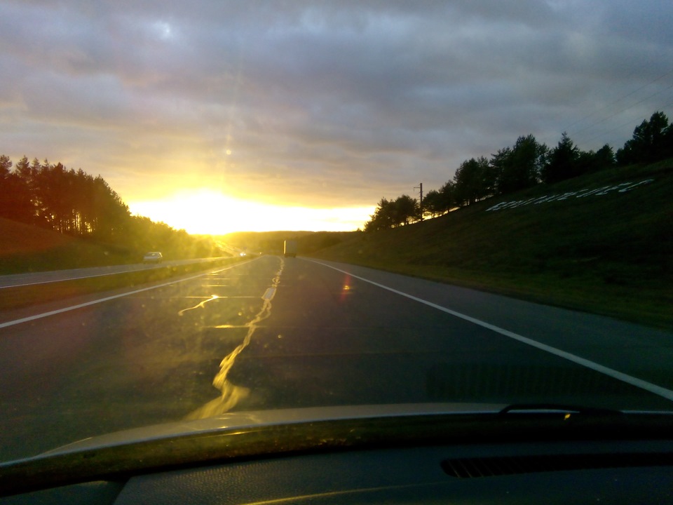 4 турбо приборная панель. 1 270 км. ауди а7 спидометр. приборная панель шевроле камаро 2019. максимальная скорость bmw m5.