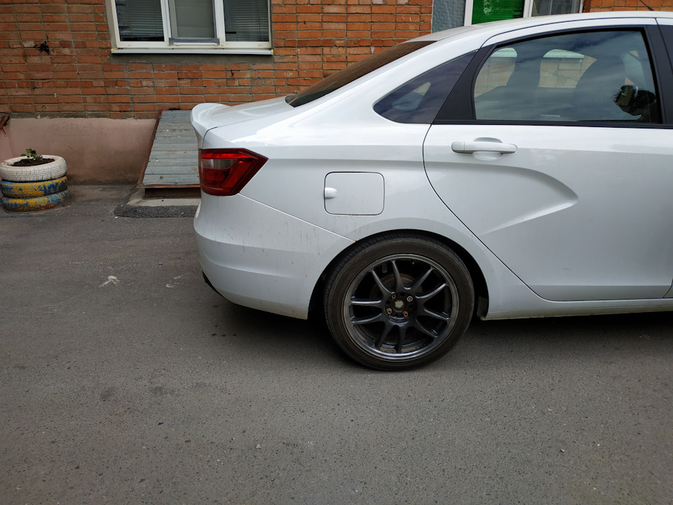 Lada Vesta дактейл