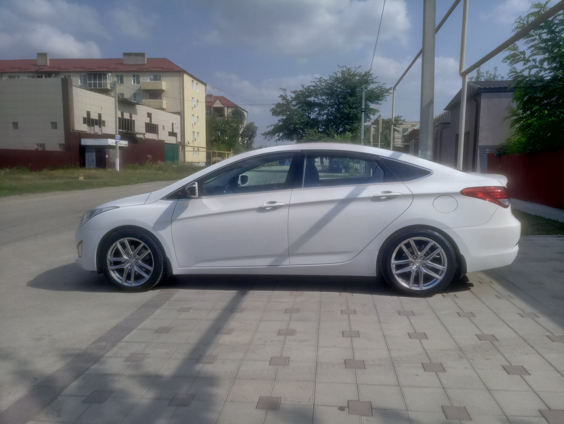 Hyundai i40 на дисках