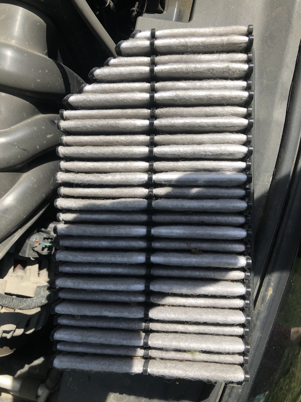 Замена воздушного фильтра — Hyundai Solaris, 1,6 л, 2013 года ...