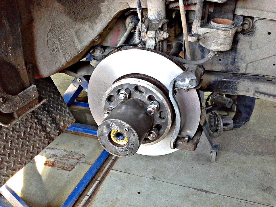 Расточка тормозных дисков. — Hyundai Tiburon (GK), 2 л, 2005 года ...