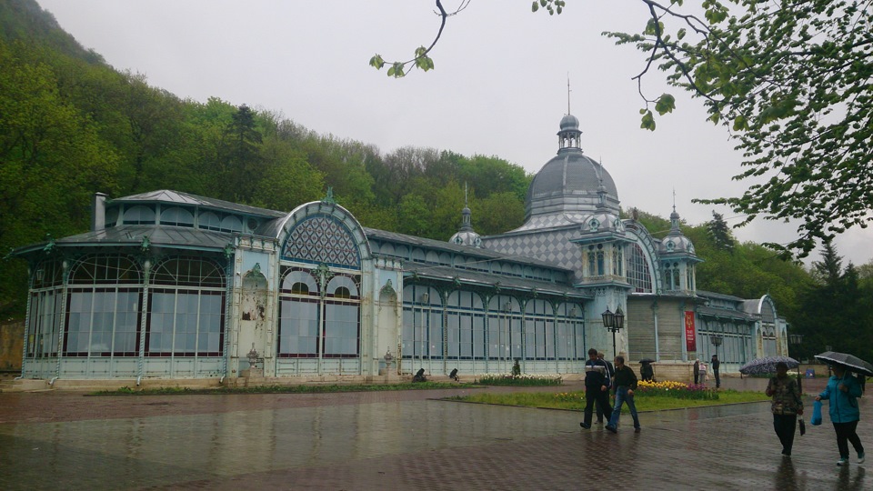 Пятигорск железноводск кисловодск. Пятигорск Железноводск. Нарзанная галерея Железноводск. Железноводск .источник Франсуа.