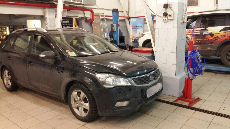 Фото в бортжурнале KIA Ceed SW (1G)