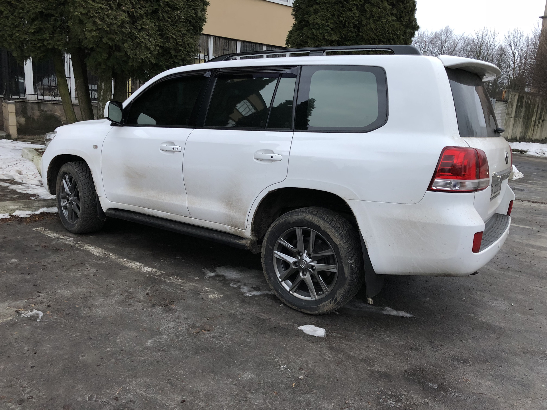 Колесо ленд крузер. Toyota Land Cruiser r20. 285 50 R20 Land Cruiser 200.