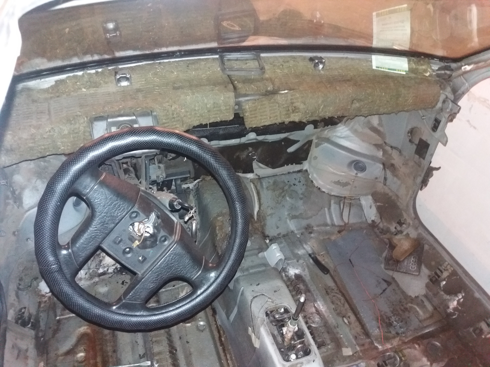 Демонтаж внутреннего блока кондиционера — Volkswagen Passat B3, 1,8 л ...