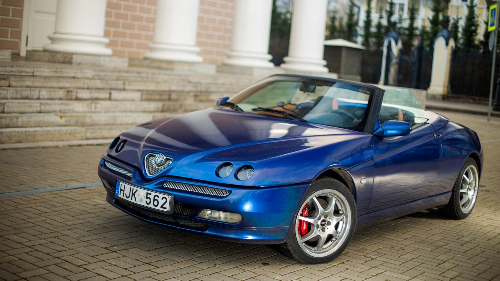 Alfa Romeo Spider 916