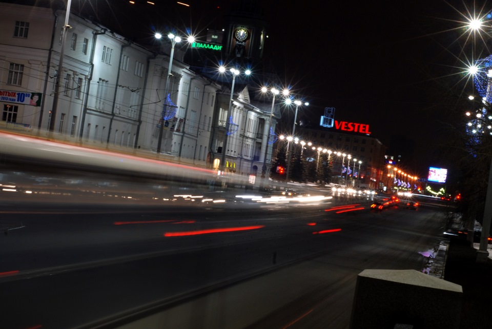 Екатеринбург фото автомобилей. Ночной Екатеринбург из окна машины. Ночной ЕКБ из машины. Ночной Екатеринбург вид из машины. Ночная дорога Екатеринбург.