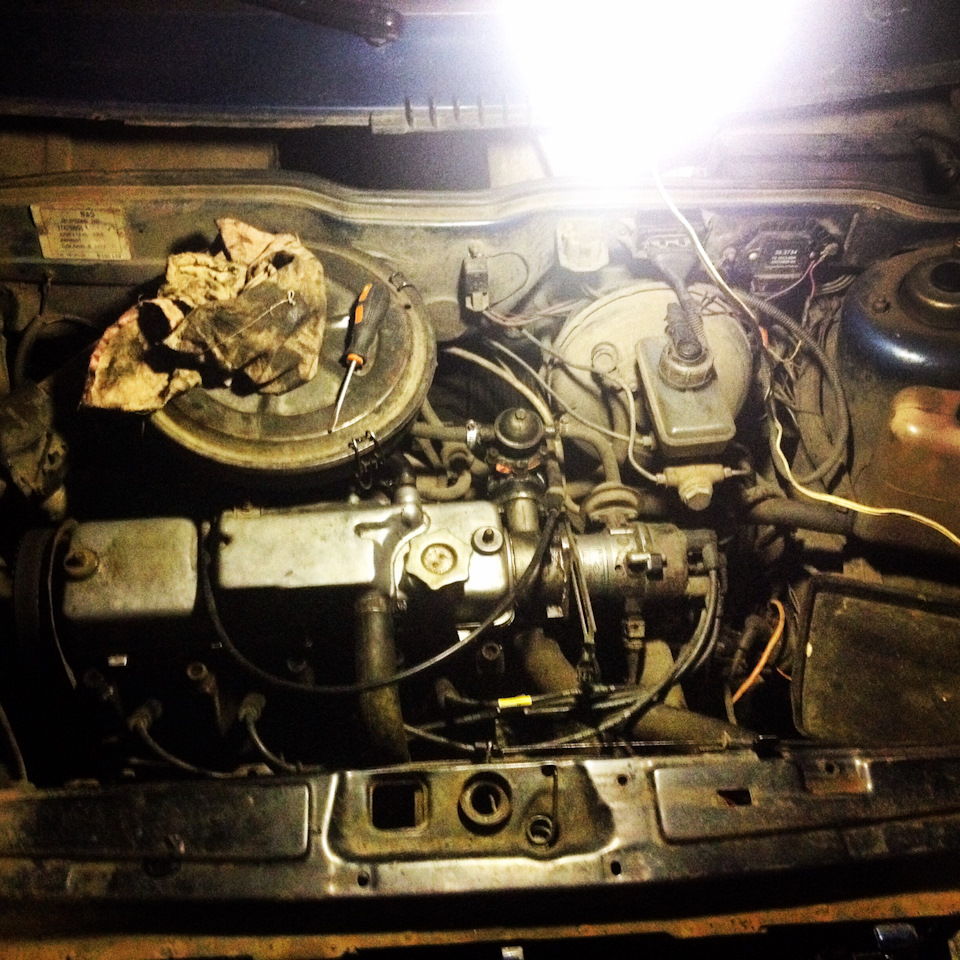 Причина появления масла на двигателе и в карбюраторе — LADA 21083, 1,5 ...