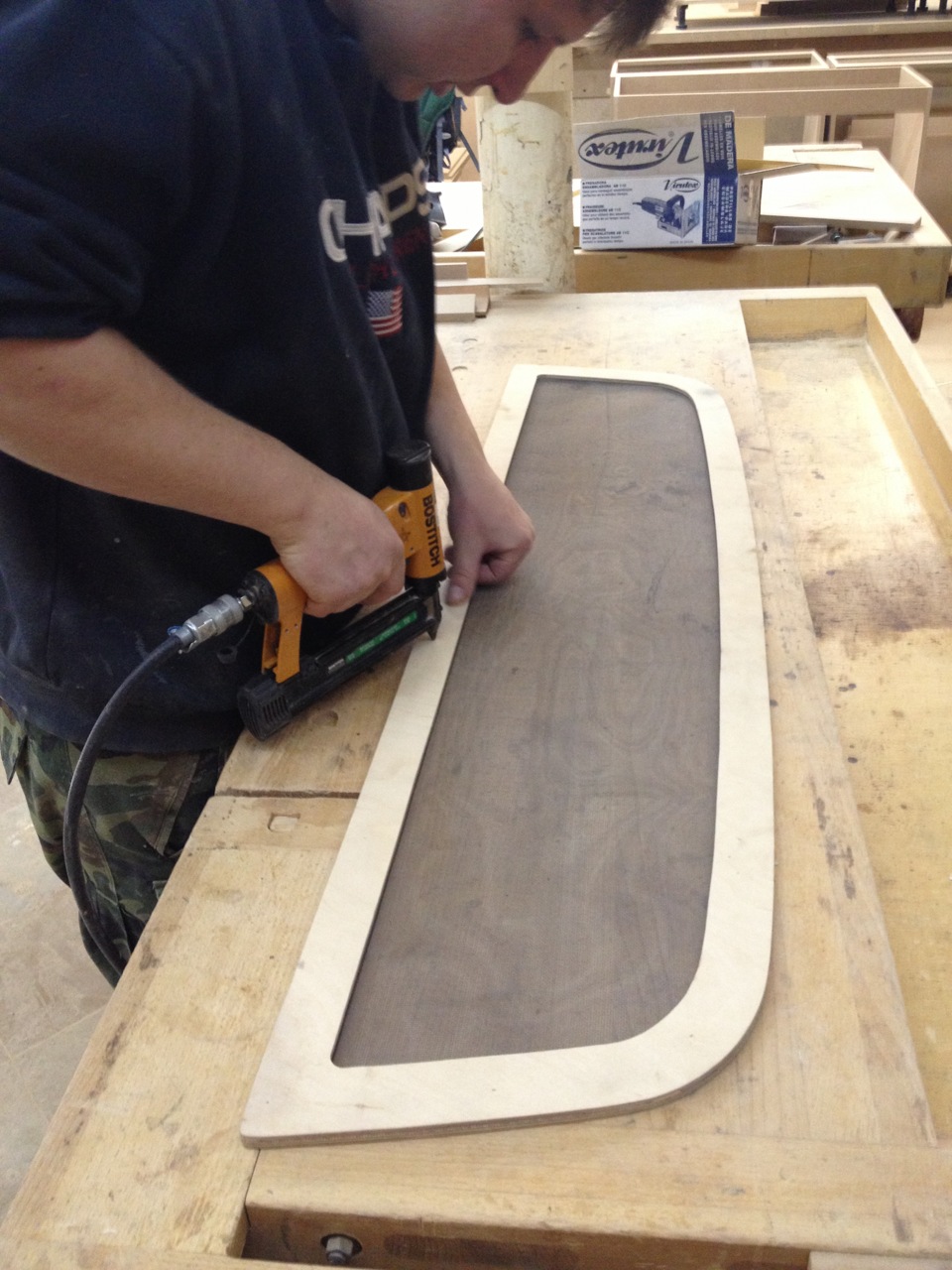 Рамка с сеткой вместо заднего стекла — Chevrolet Avalanche (GMT800), 5 ...