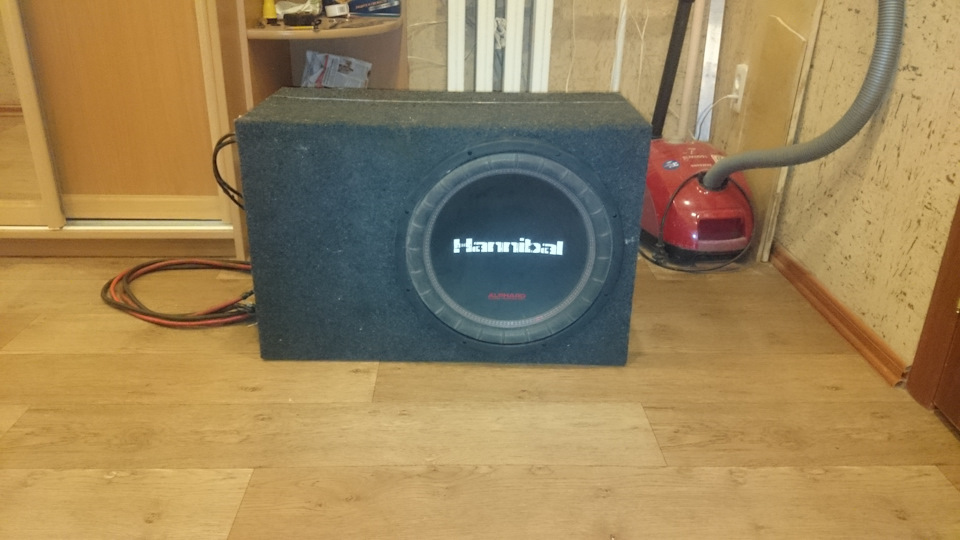 Сабвуфер Alphard Hannibal SD-154 — Lincoln Town Car I, 5 л, 1987 года ...