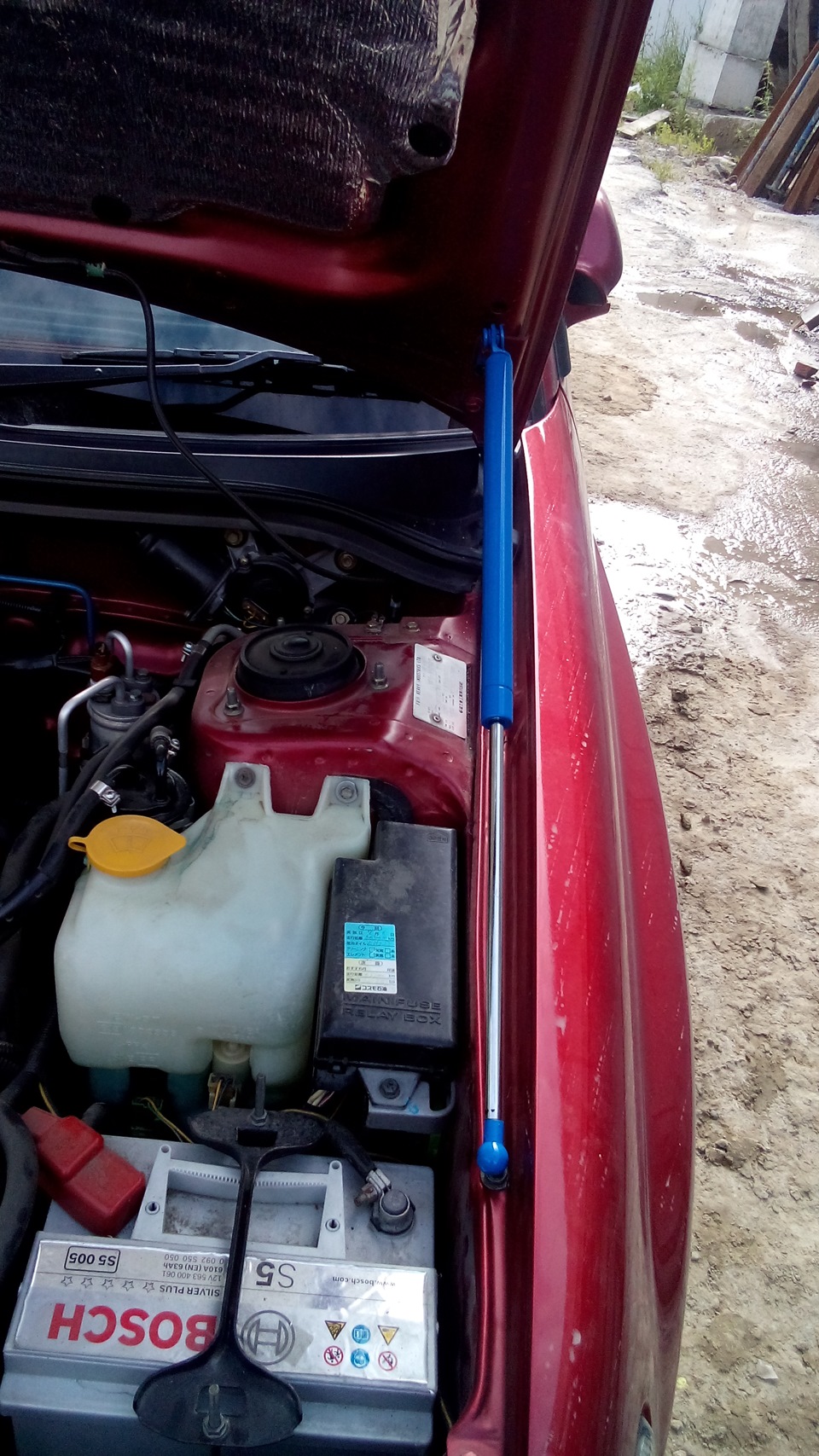 Газлифты на капот. — Subaru Forester (SF), 2 л, 2000 года | тюнинг | DRIVE2