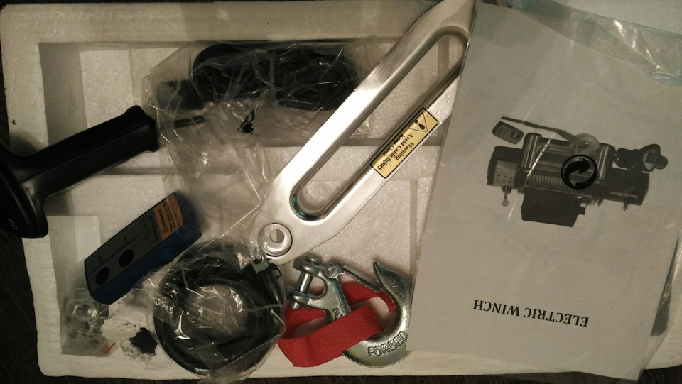 Фото в бортжурнале Toyota Hilux (7G)