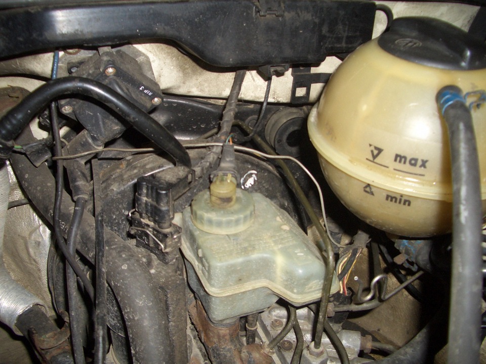 Очередной обрыв троса сцепления — Volkswagen Vento, 1,8 л, 1994 года ...