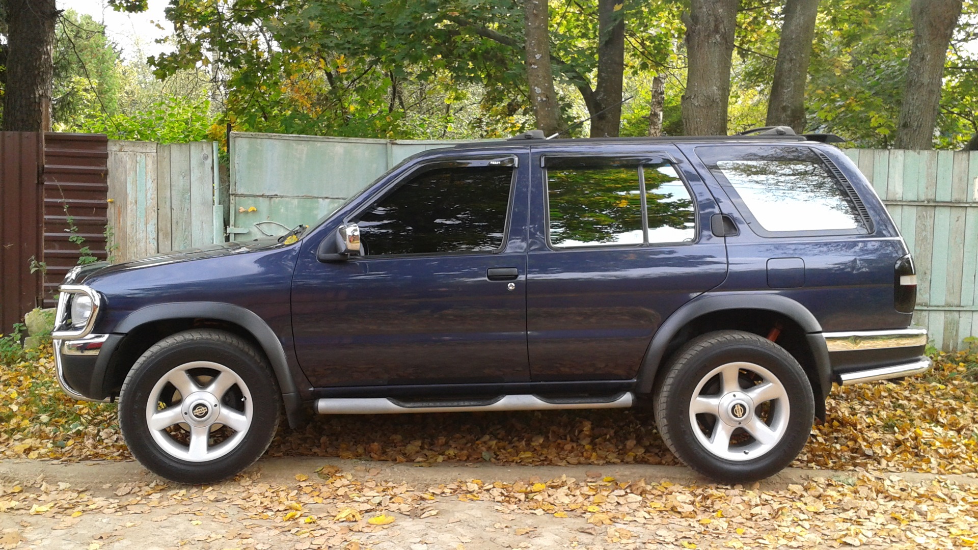 Ниссан патфайндер 3 бензин. Nissan Pathfinder r50. Nissan Pathfinder r50 1998. Nissan Pathfinder r50 синий. Nissan Pathfinder r50 сбоку.