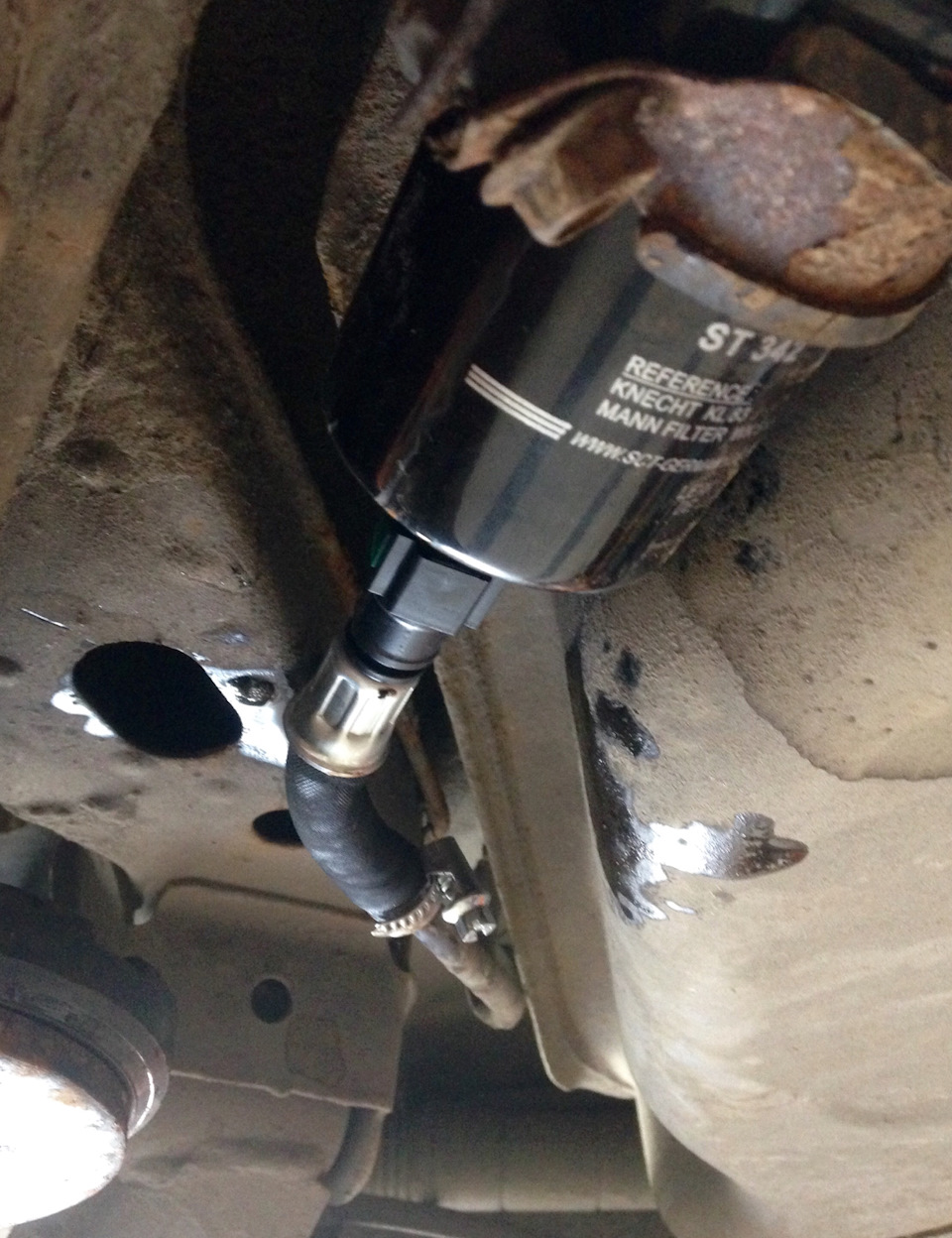 Замена топливного фильтра. - Chevrolet Nexia, 1,5 л, 2016 года запчасти DRIVE2