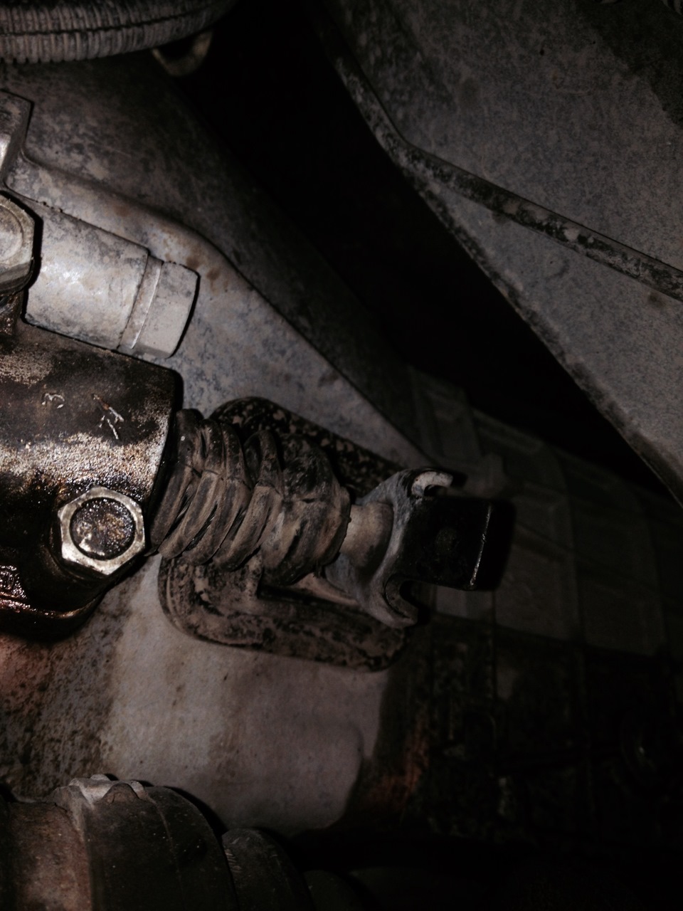 Рабочий цилиндр сцепления — Chevrolet Niva (1G), 1,7 л, 2010 года ...