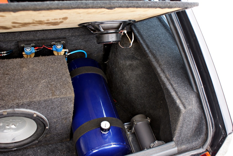 Задняя подвеска(пневмо) — Lada 2113, 1,6 л, 2012 года | стайлинг | DRIVE2