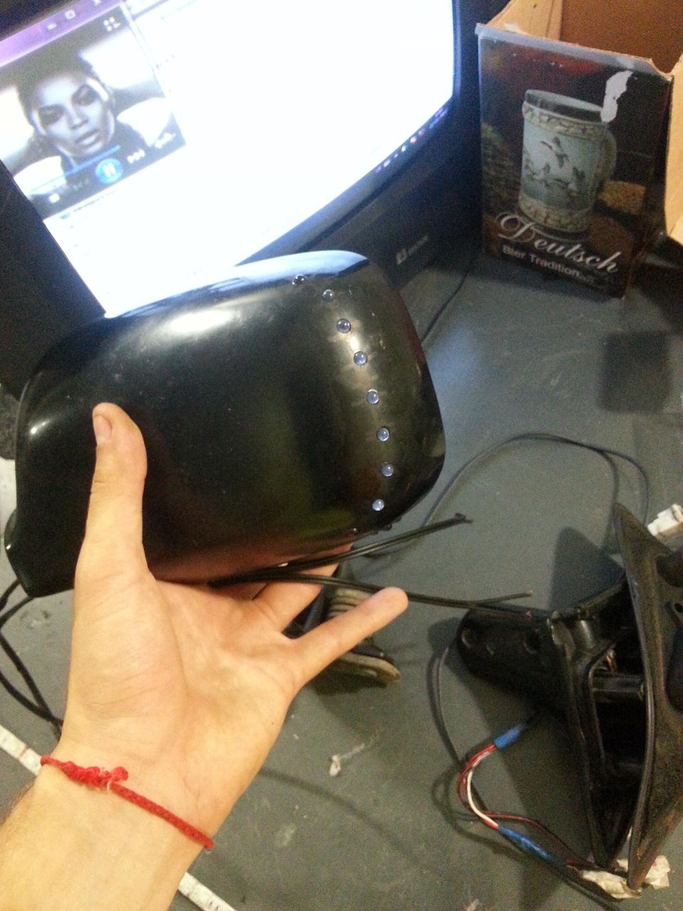 Повторители поворотов и вежливая подсветка в зеркалах. — Toyota Camry ...