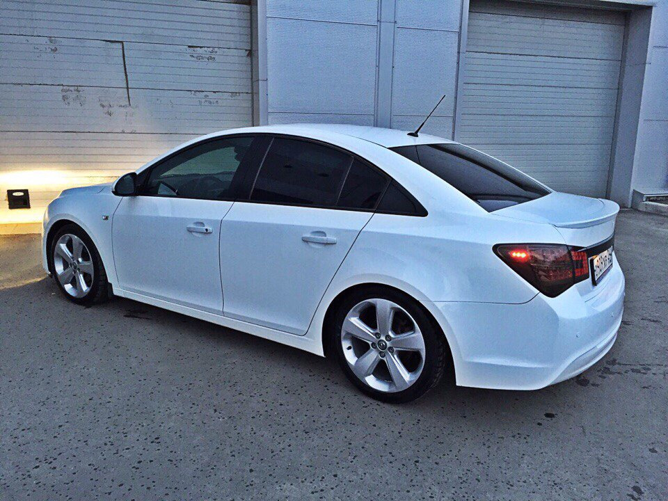 Chevrolet Cruze r18