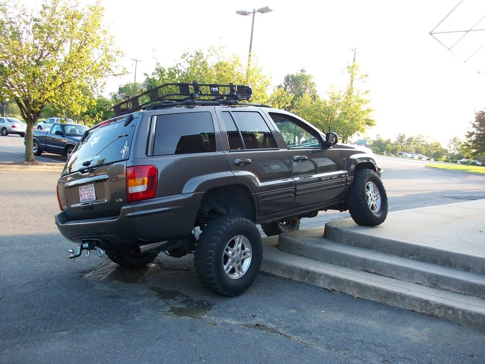 Jeep Grand Cherokee WJ 4 7 багажник