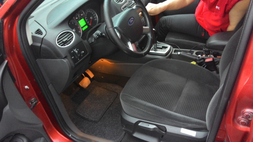 3D коврики — Ford Focus Wagon II, 2 л, 2007 года | аксессуары | DRIVE2