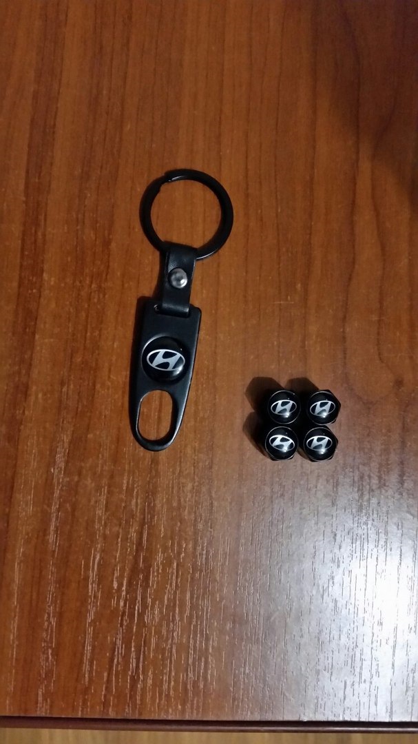 Колпачки на ниппеля — Hyundai Accent (2G), 1,5 л, 2007 года ...