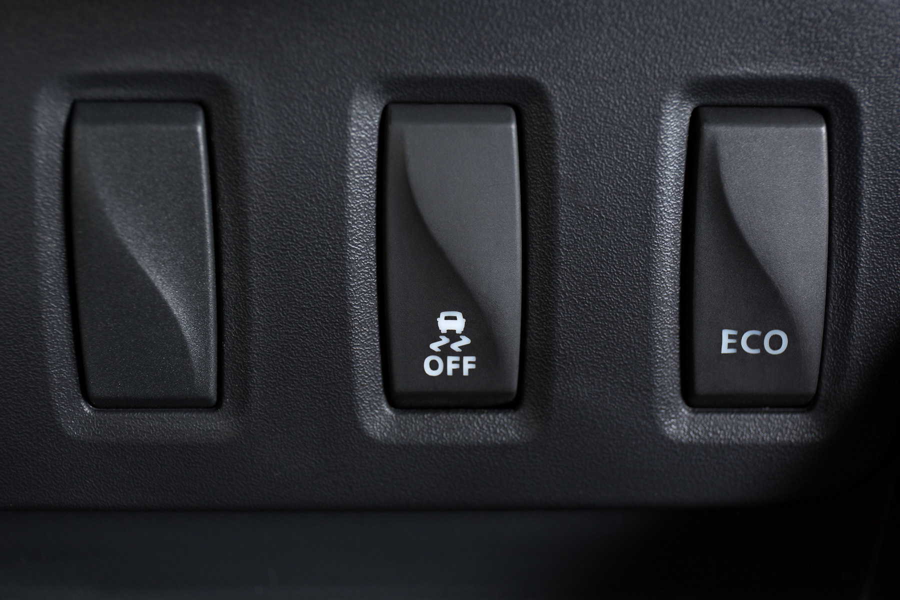Купить кнопки отключения. Кнопка ESP Renault Duster. Кнопка ESP Дастер 1. Nissan Terrano 2015 кнопка ESP. Renault Duster 2014 кнопки ESP.