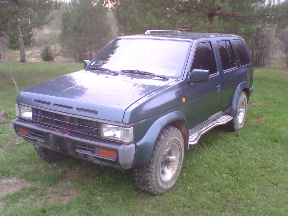 1993 отзывы. Nissan Terrano 1993.