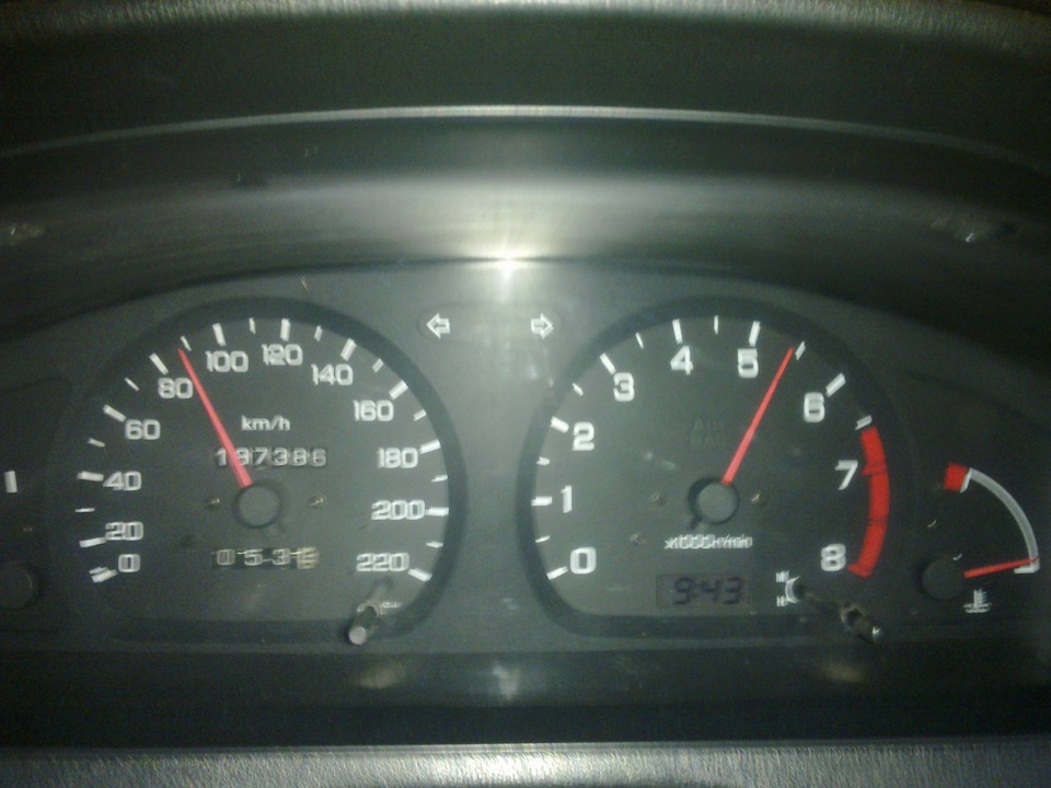 ниссан альмера тахометр