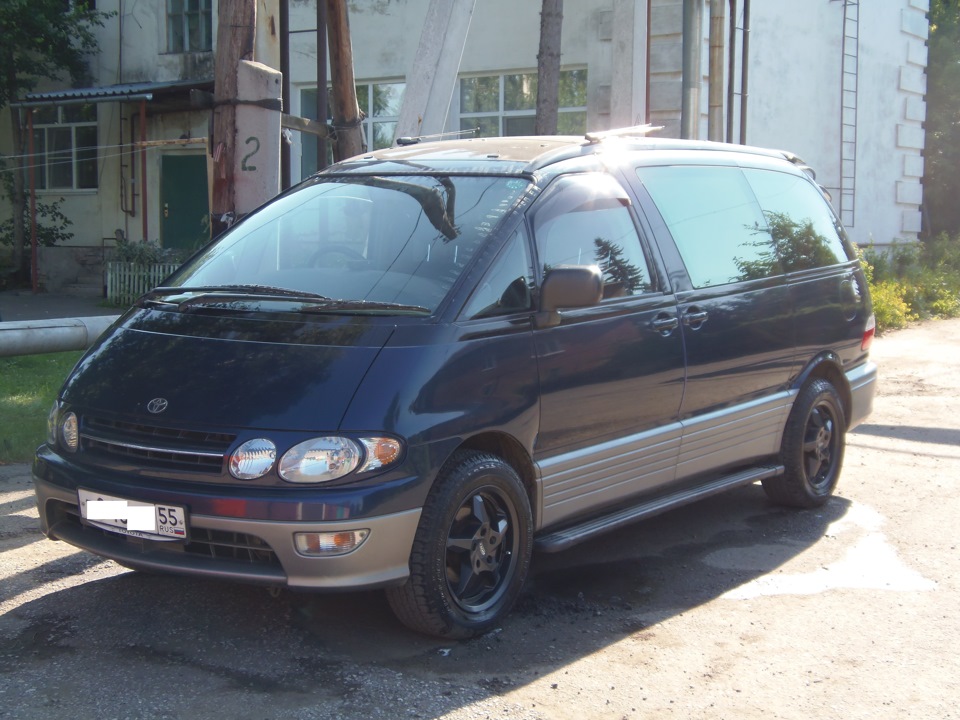 Toyota Estima i lucida