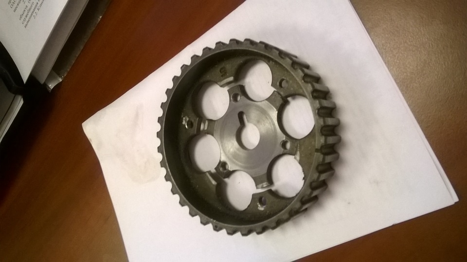 Разрезная шестерня грм ваз 2108. Разрезная шестерня 8 клапанов. Разрезная шестерня ваз 2108. Шестерня грм ваз 2114. Разрезная шестерня грм ваз 2108.