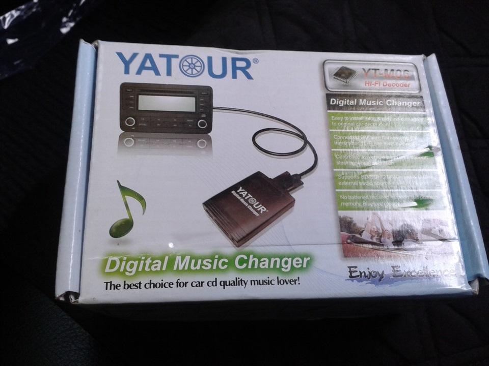 "YATOUR digital music changer" — Mercedes-Benz C-Class (W202), 2,8 л ...