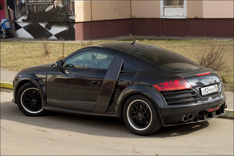 Audi TT r8