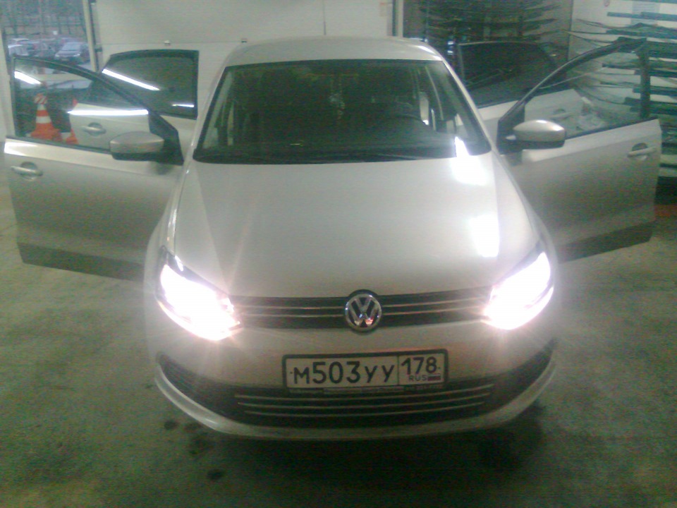 Лампочки Филипс Ксенон Эффект — Volkswagen Polo Sedan, 1,6 л, 2012 года ...
