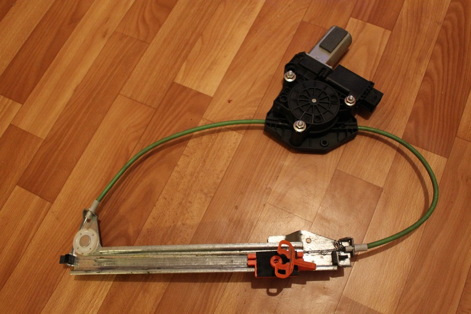 Поломался стекло подъёмник Дабл — FIAT Grande Punto, 1,4 л, 2008 года ...