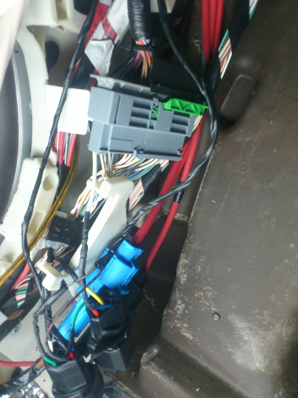 Ужас! Установка сигнализации ОД Арконт Север на спартановке. — Renault ...