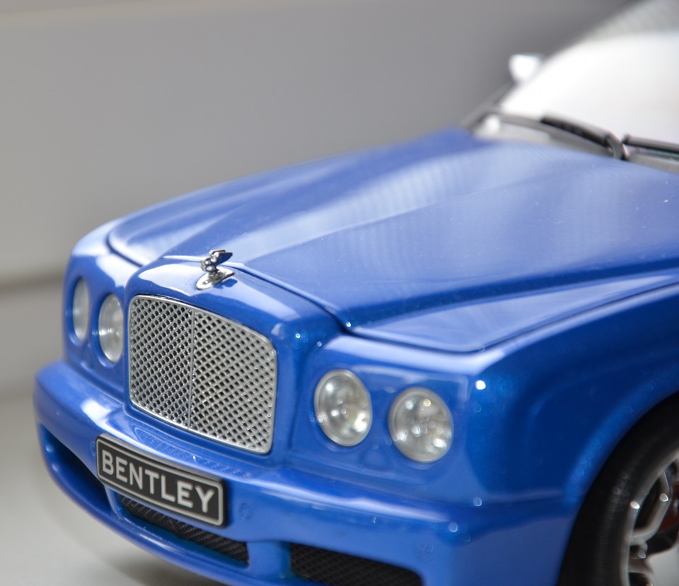 1/18 BENTLEY AZURE・2006/minichamps MINICHAMPS 100139501 Scale 1/18 | BENTLEY AZURE CABRIOLET